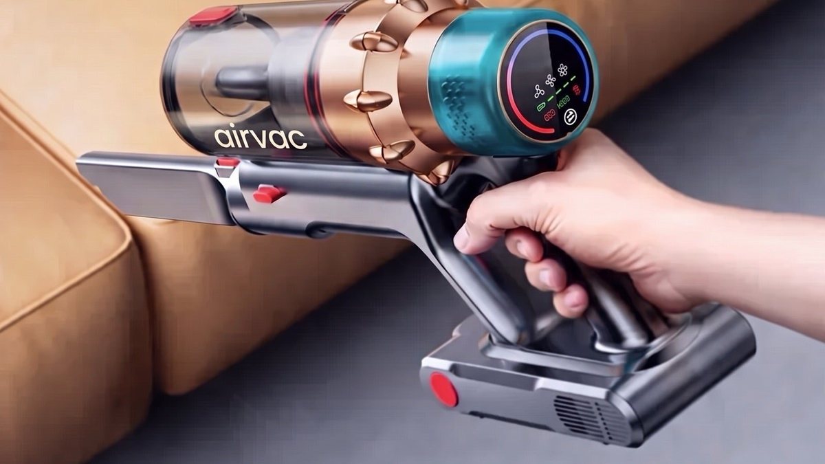 Airvac V18 als Handstaubsauger am Sofa